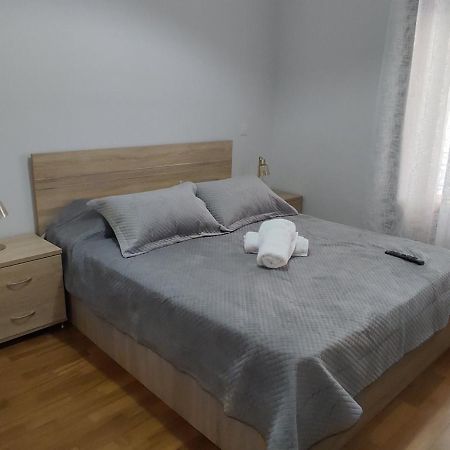 Dr. J. Spon Apartment Nafpaktos Exterior photo